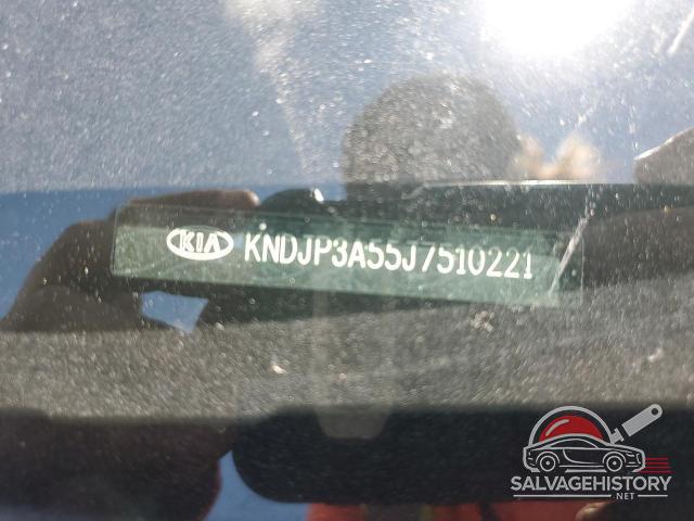 KNDJP3A55J7510221 2018 KIA SOUL photo no. 12