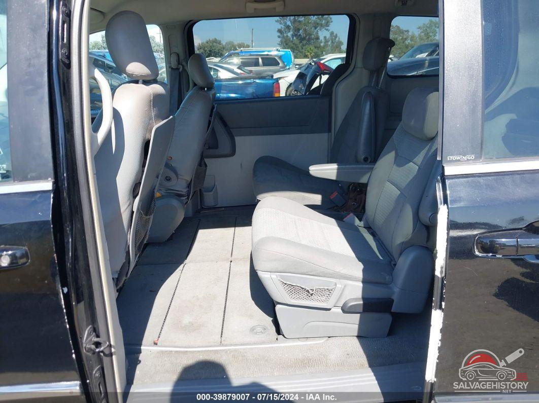 2A4RR5D10AR198352 2010 CHRYSLER TOWN & COUNTRY photo no. 8