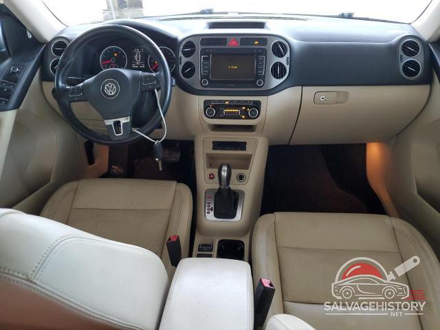 WVGAV7AXXBW541241 2011 VOLKSWAGEN TIGUAN photo no. 8