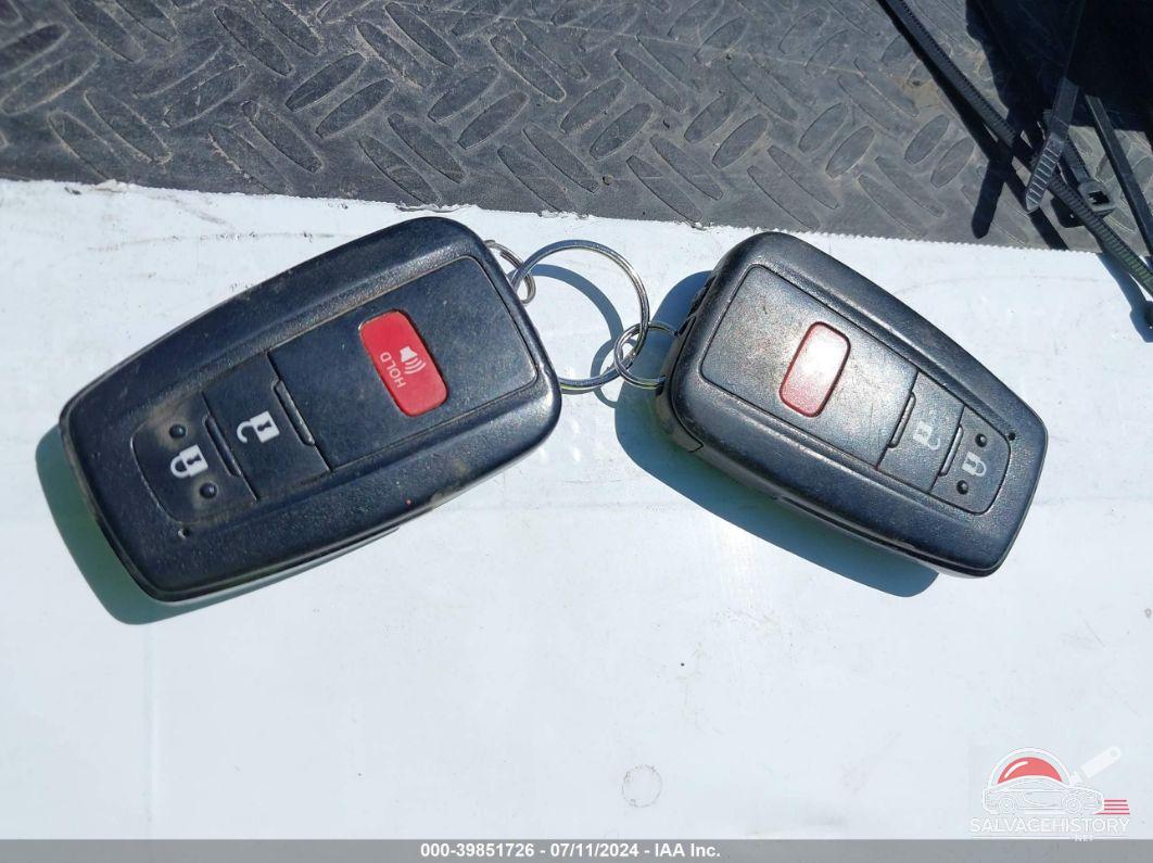 JTDKARFU6H3542931 2017 TOYOTA PRIUS photo no. 11