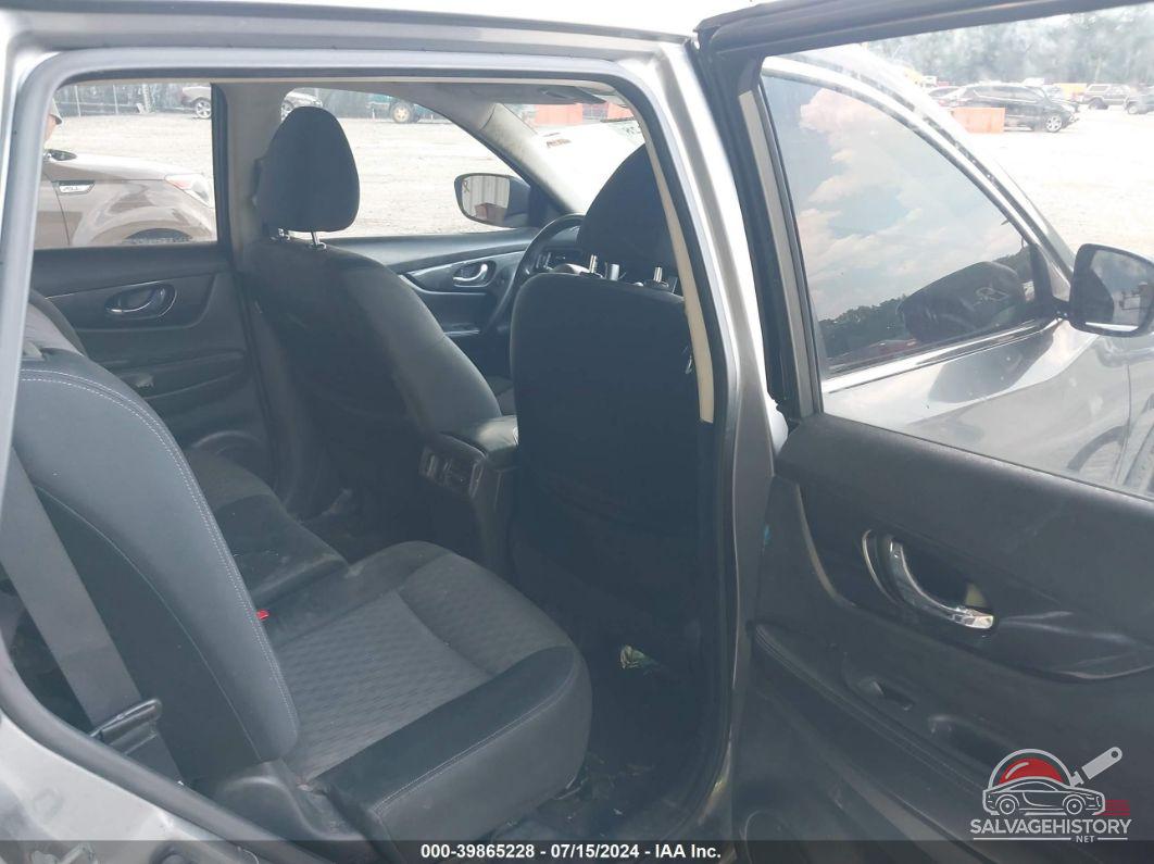 JN8AT2MT4HW384194 2017 NISSAN ROGUE photo no. 8