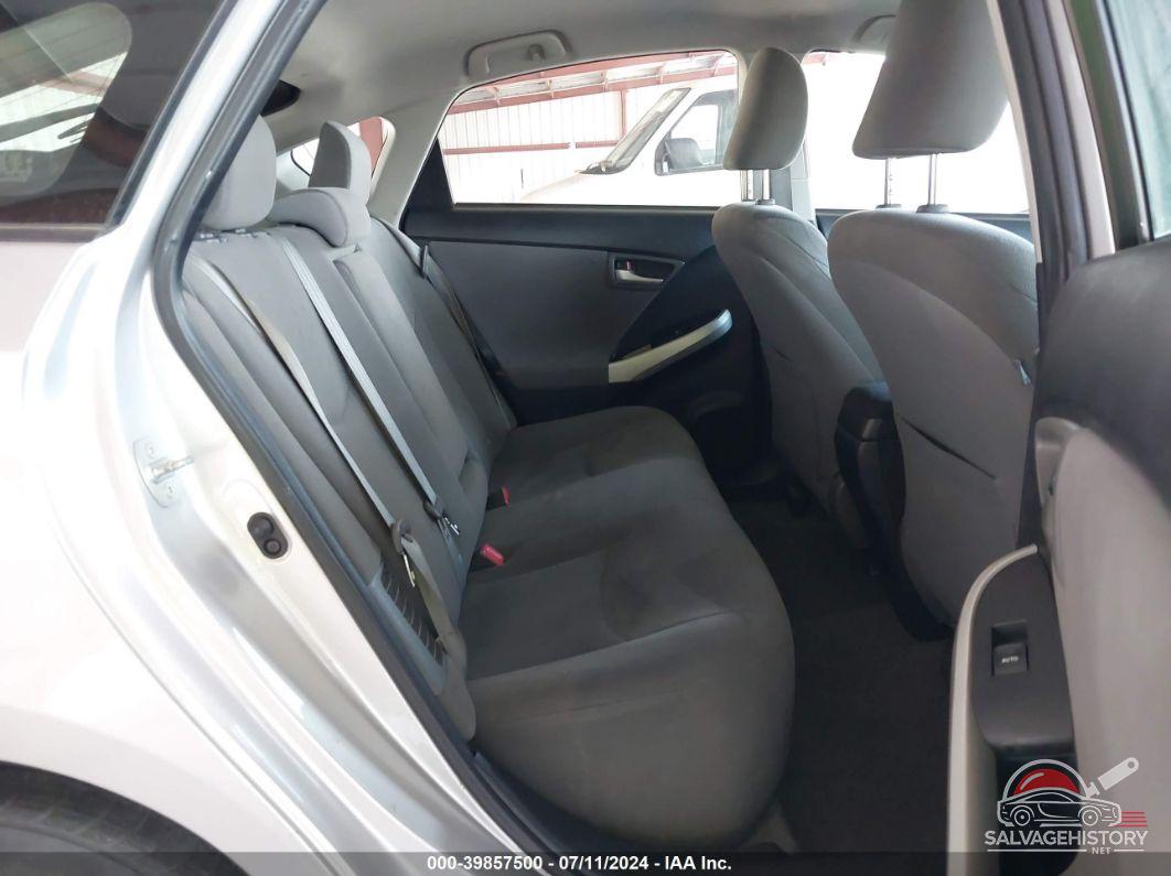 JTDKN3DU2D5677827 2013 TOYOTA PRIUS photo no. 8