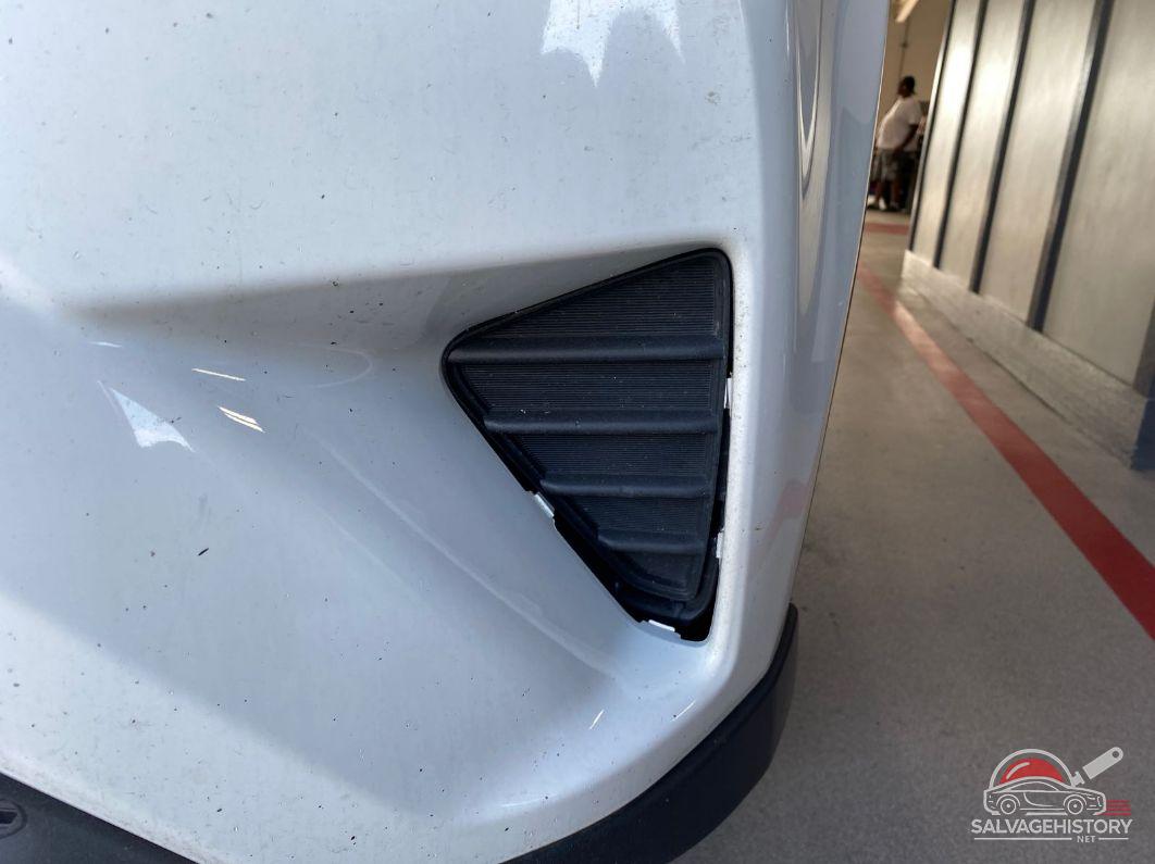 JTMBFREV3HJ153929 2017 TOYOTA RAV4 photo no. 10