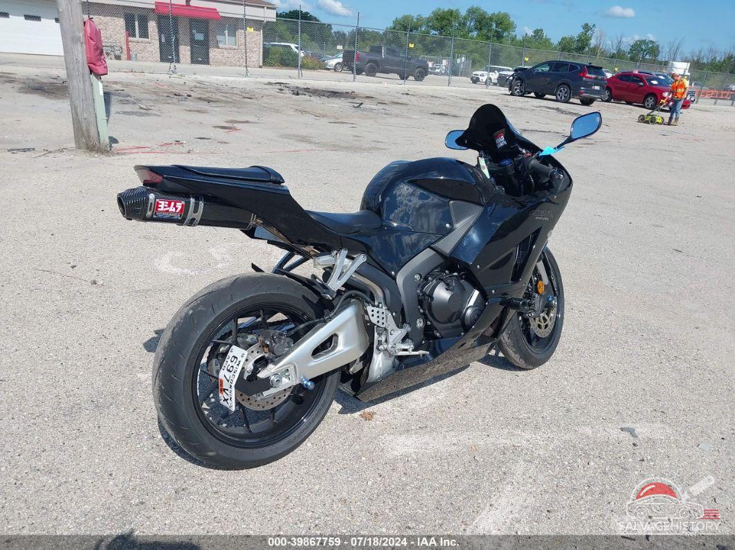 JH2PC4003FK800616 2015 HONDA CBR600 photo no. 4