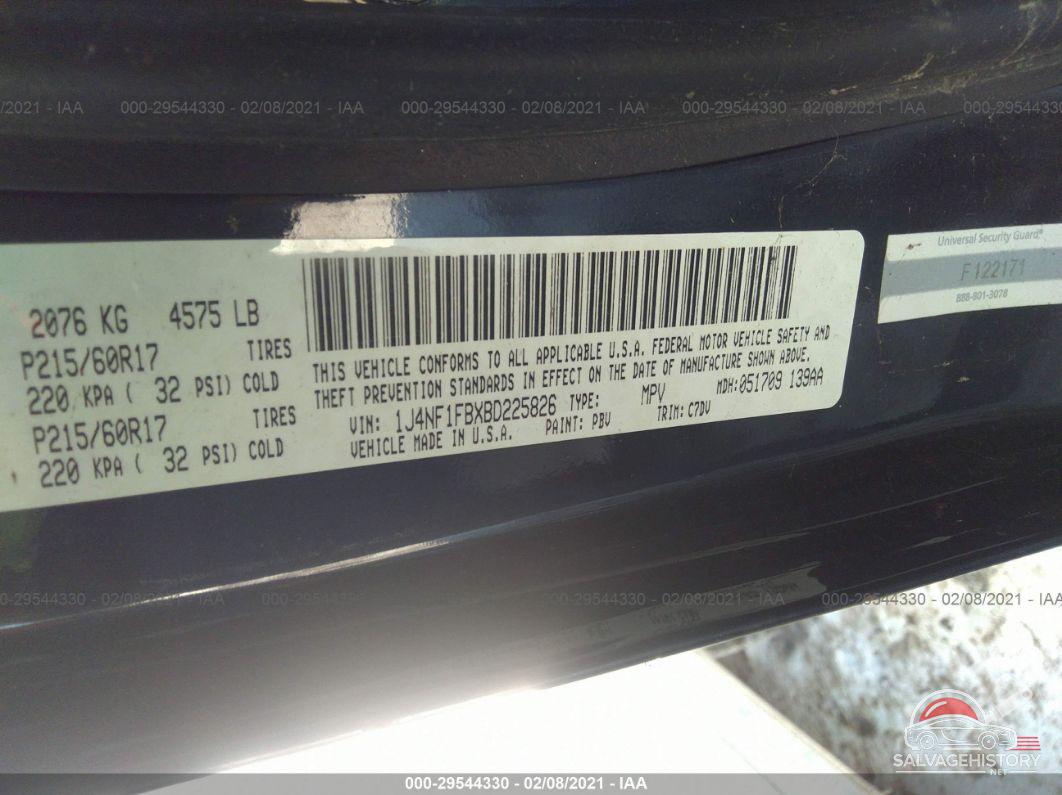 1J4NF1FBXBD225826 2011 JEEP COMPASS photo no. 9