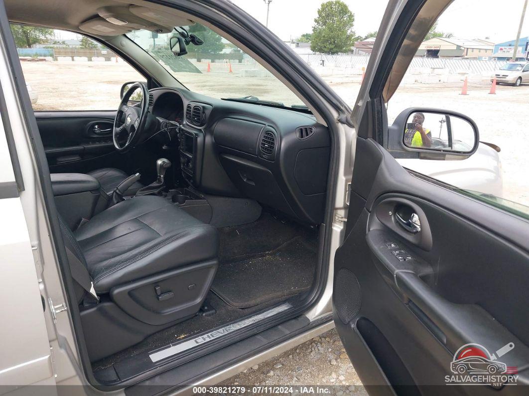 1GNDT13S372248423 2007 CHEVROLET TRAILBLAZER photo no. 5
