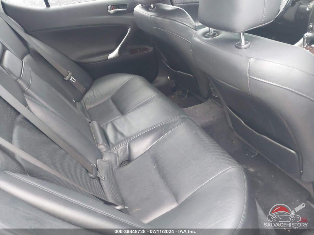 JTHCK262X75008047 2007 LEXUS IS 250 photo no. 8