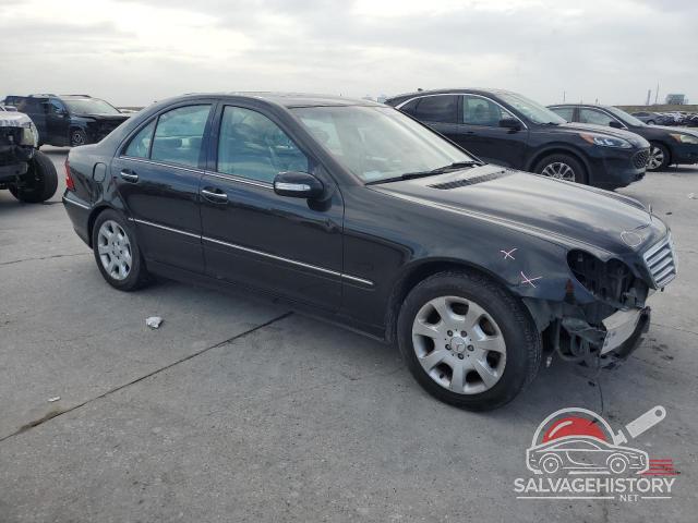 WDBRF81JX5F631434 2005 MERCEDES-BENZ C-CLASS photo no. 4