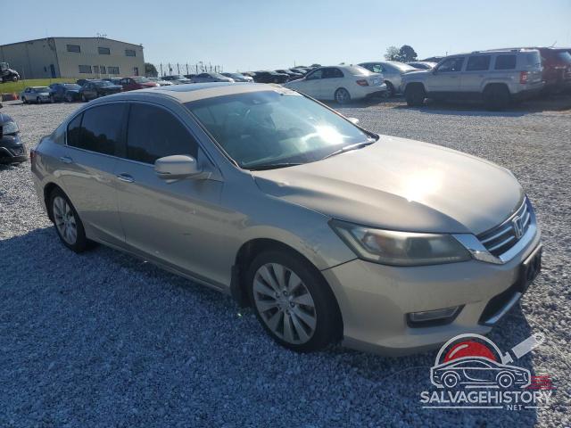 1HGCR2F88DA269747 2013 HONDA ACCORD photo no. 4