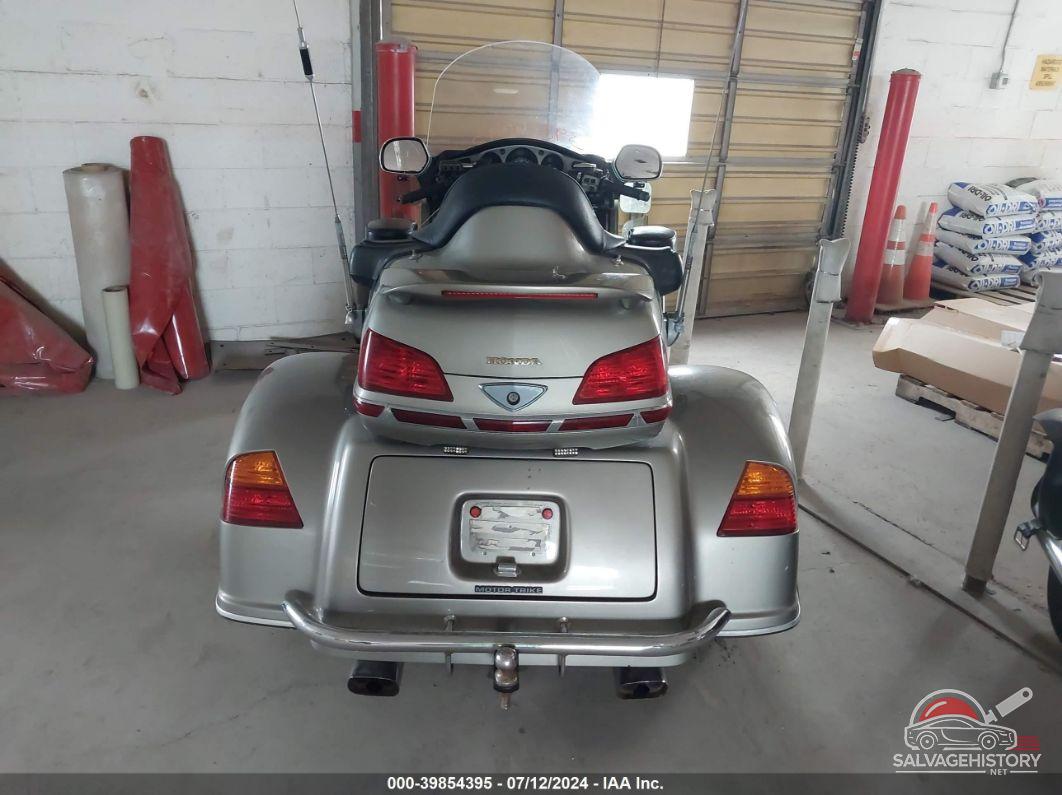 1HFSC47053A202222 2003 HONDA GL1800 photo no. 6