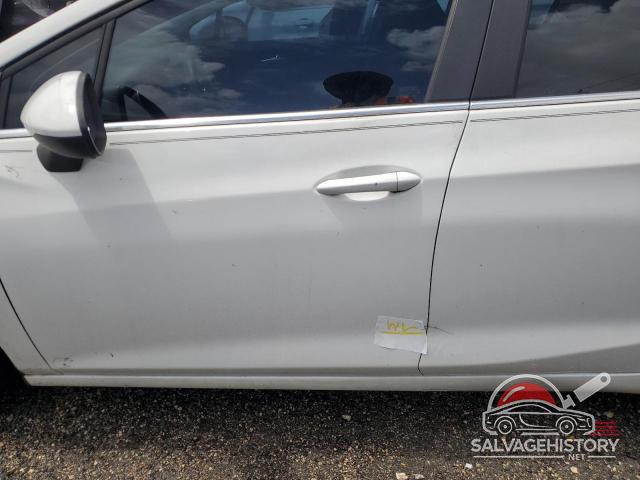 3G1BE6SM9JS606705 2018 CHEVROLET CRUZE photo no. 12