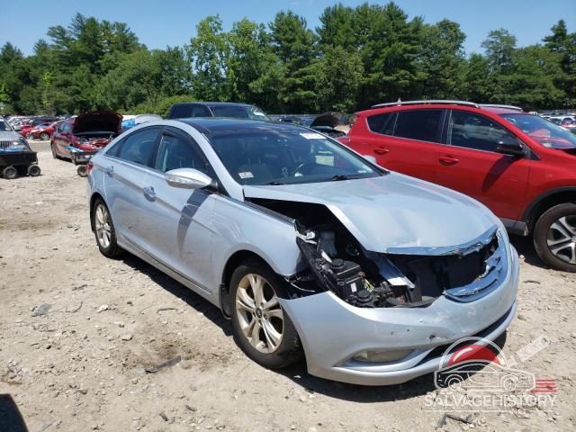 5NPEC4AC2DH545946 2013 HYUNDAI SONATA photo no. 4