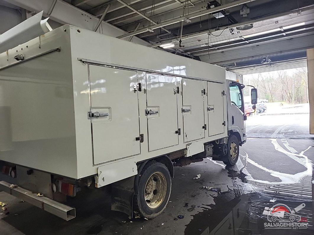 54DC4W1C9HS805259 2017 ISUZU NPR HD GAS REG photo no. 9