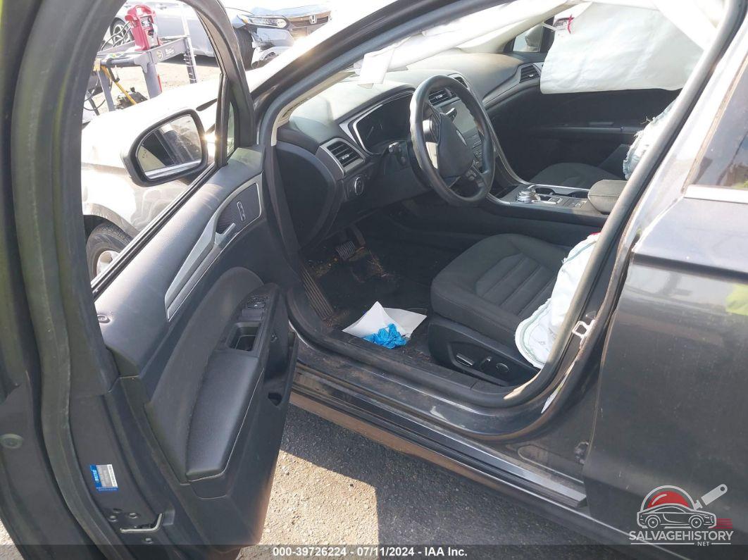 3FA6P0LUXKR148668 2019 FORD FUSION photo no. 5