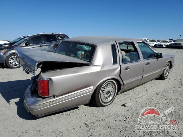 1LNLM82WXSY648639 1995 LINCOLN TOWNCAR photo no. 3