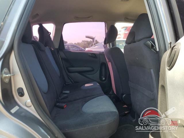 JHMGD38638S030220 2008 HONDA FIT photo no. 10