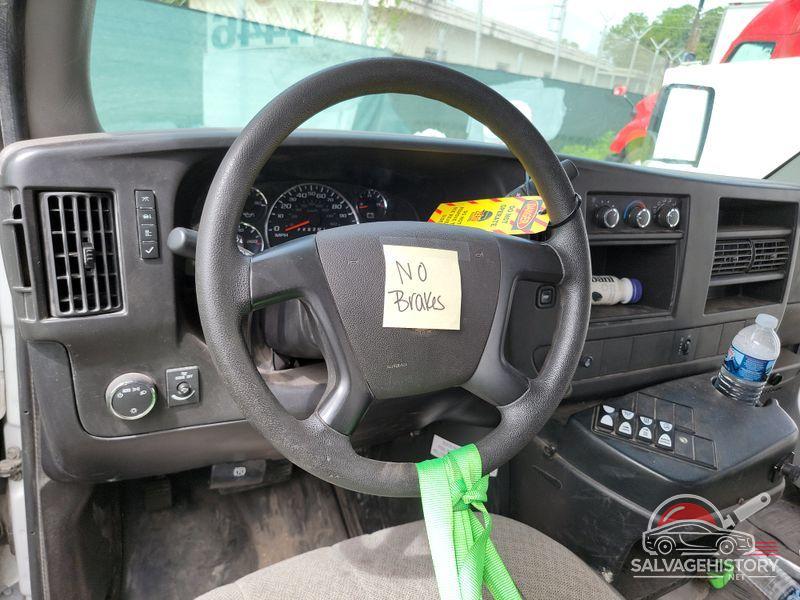 1GB0G2BA5D1171828 2013 CHEVROLET EXPRESS G3500 photo no. 5