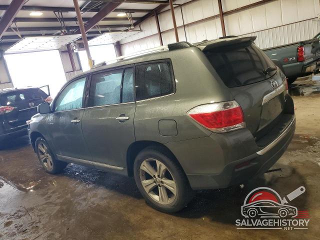 5TDDK3EH6DS273443 2013 TOYOTA HIGHLANDER photo no. 2