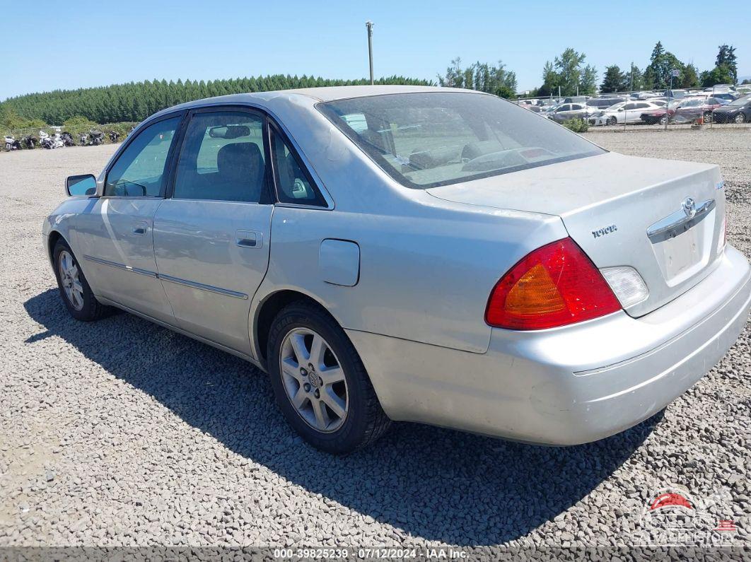 4T1BF28B4YU043460 2000 TOYOTA AVALON photo no. 3