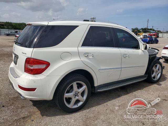 4JGBB72E29A520093 2009 MERCEDES-BENZ M-CLASS photo no. 3