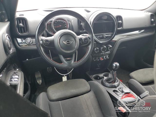 WMZYV9C3XJ3B92030 2018 MINI COOPER photo no. 8