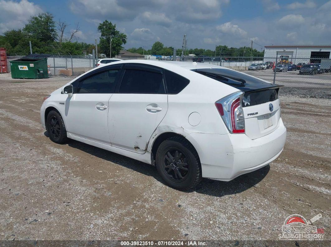 JTDKN3DU3E1745223 2014 TOYOTA PRIUS photo no. 3
