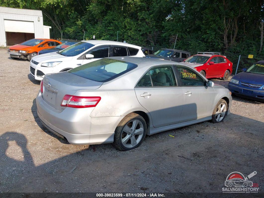 4T1BF3EK6BU149555 2011 TOYOTA CAMRY photo no. 4