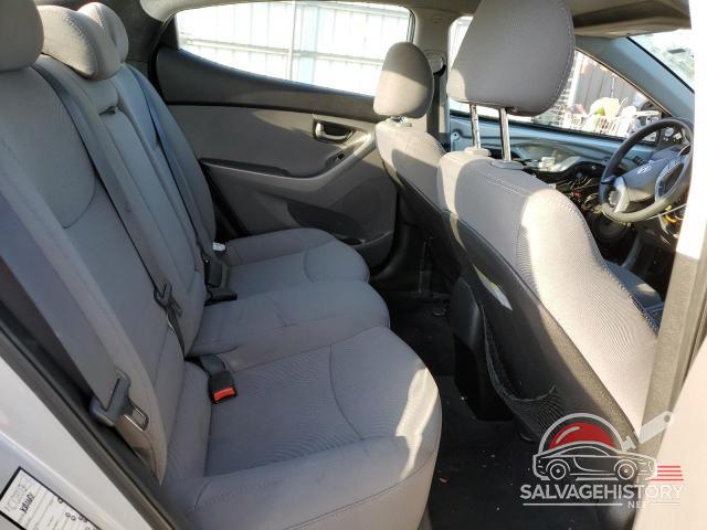 5NPDH4AE2GH730260 2016 HYUNDAI ELANTRA photo no. 10