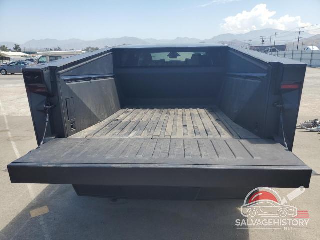 7G2CEHED6RA000960 2024 TESLA CYBERTRUCK photo no. 6