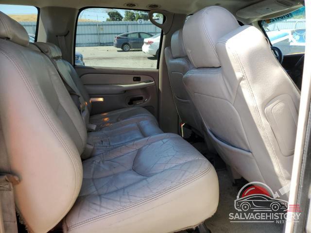 1GNGK26U33R115598 2003 CHEVROLET SUBURBAN photo no. 11