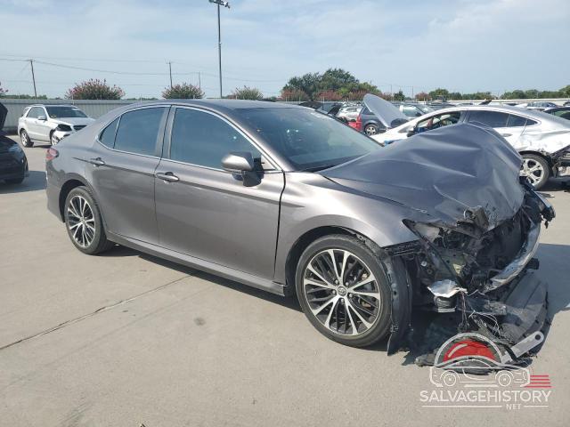4T1B11HK1KU162535 2019 TOYOTA CAMRY photo no. 4