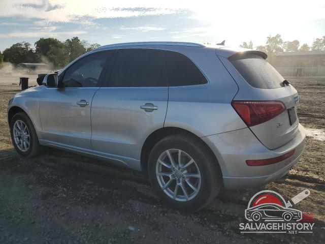 WA1LKAFP3AA047854 2010 AUDI Q5 photo no. 2