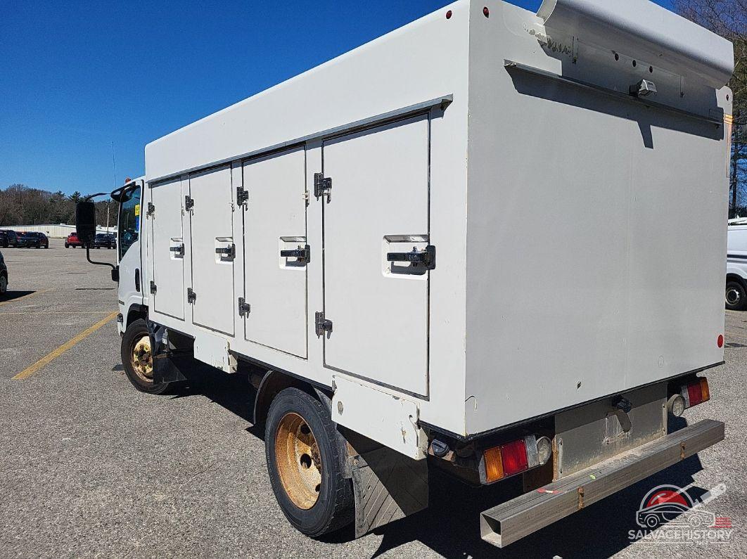54DC4W1CXHS804914 2017 ISUZU NPR HD GAS REG photo no. 5
