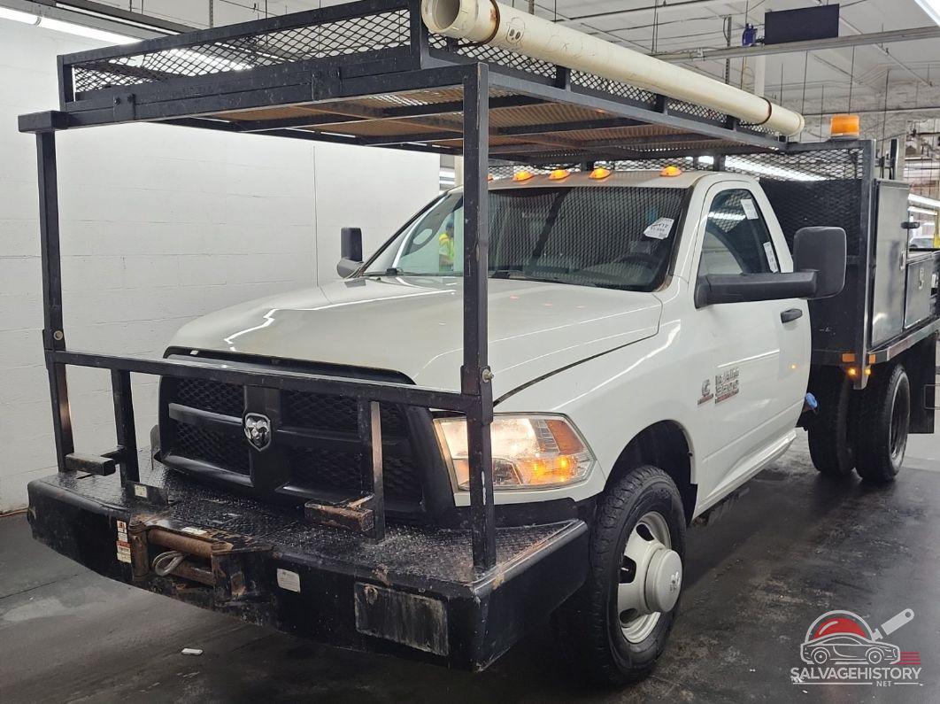 3C7WRTAL9JG346333 2018 RAM 3500 CHASSIS photo no. 2