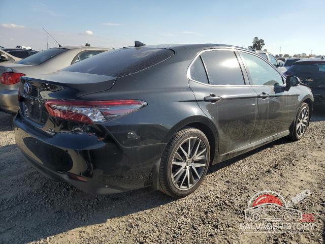 4T1F31AK8NU586594 2022 TOYOTA CAMRY photo no. 3