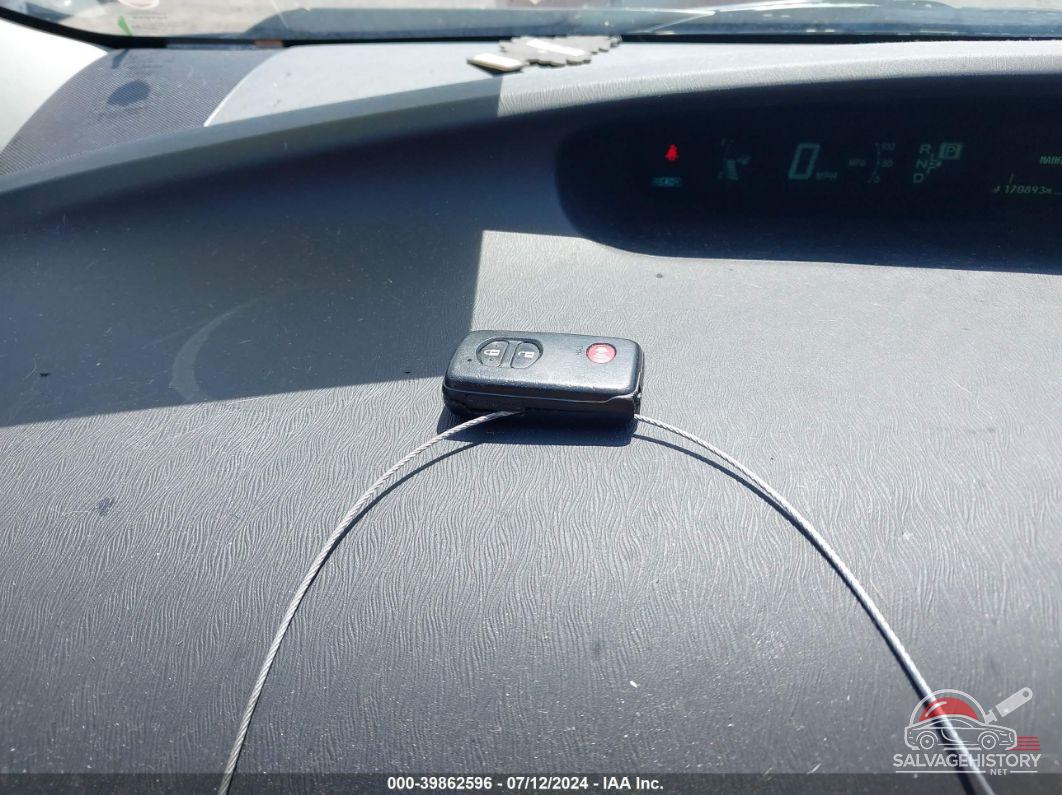 JTDKN3DUXE1776548 2014 TOYOTA PRIUS photo no. 11