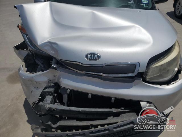 KNDJN2A26F7808631 2015 KIA SOUL photo no. 11