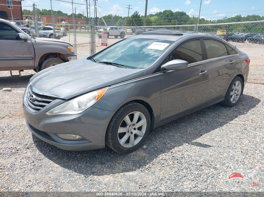 5NPEB4AC8DH761836 2013 HYUNDAI SONATA photo no. 2