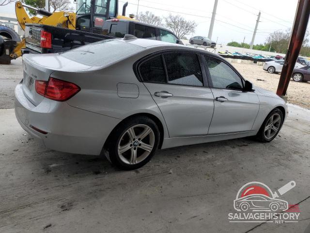WBA3B1C55FP830958 2015 BMW 3 SERIES photo no. 3