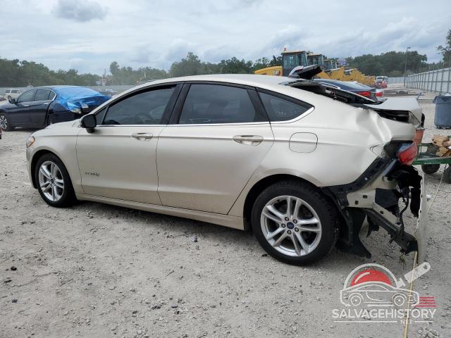 3FA6P0UU0JR142052 2018 FORD FUSION photo no. 2