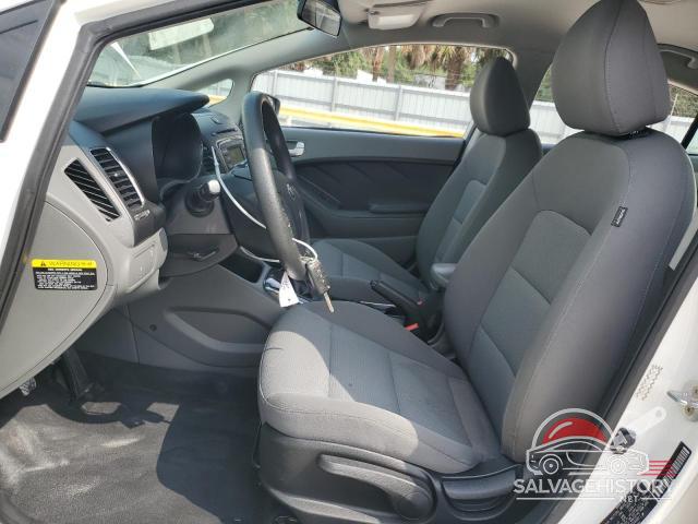 3KPFK4A70HE048821 2017 KIA FORTE photo no. 7