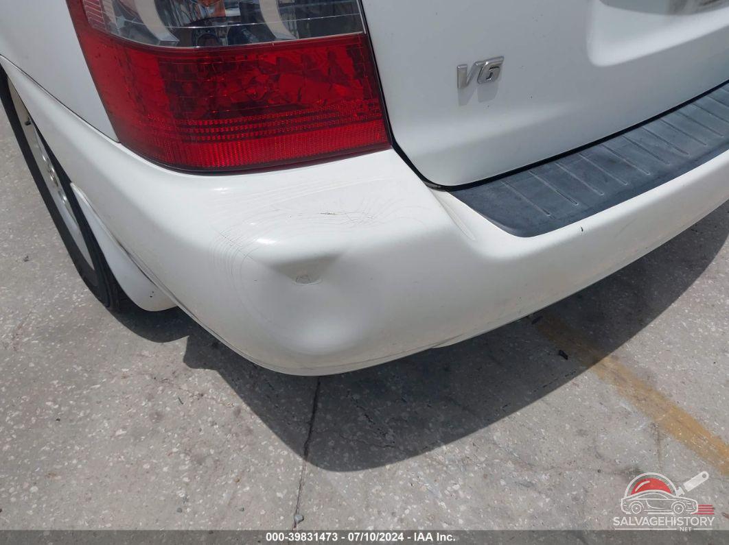 JTEDP21A150070559 2005 TOYOTA HIGHLANDER photo no. 6