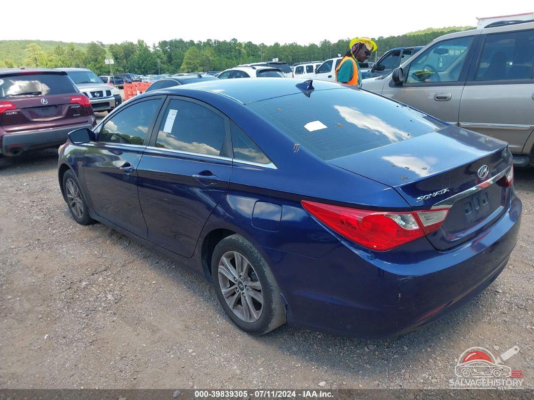 5NPEB4ACXCH383050 2012 HYUNDAI SONATA photo no. 3