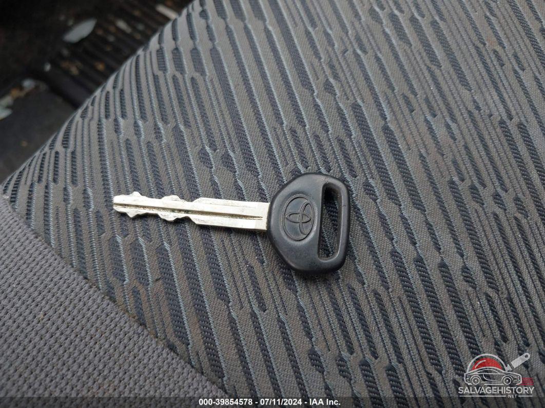 JTEHH20V830261119 2003 TOYOTA RAV4 photo no. 11