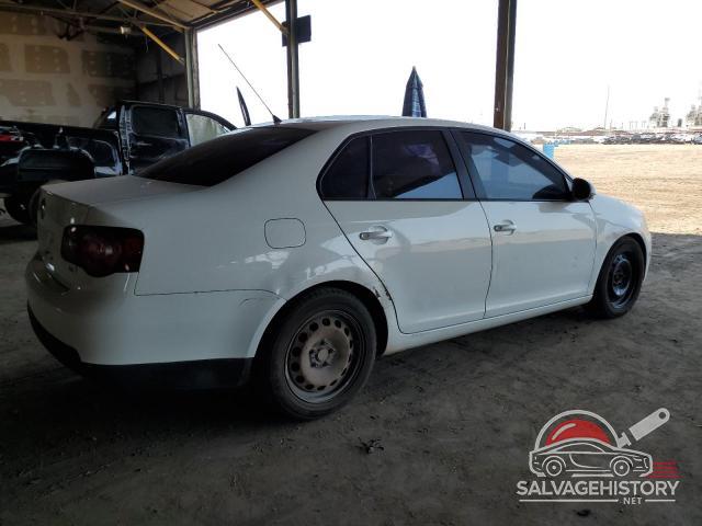 3VWJZ7AJ3AM003142 2010 VOLKSWAGEN JETTA photo no. 3