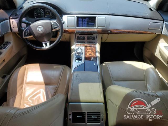 SAJWA0FB5CLS53948 2012 JAGUAR XF photo no. 8