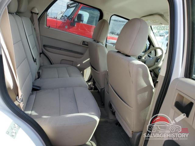 1FMCU5K36AKD22097 2010 FORD ESCAPE photo no. 11