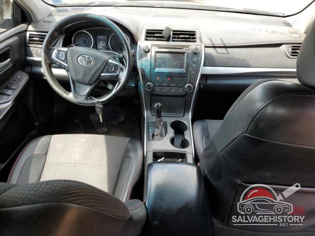4T1BF1FK5HU679138 2017 TOYOTA CAMRY photo no. 8