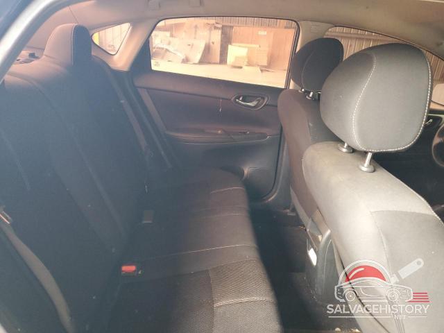 3N1AB7AP1JY313247 2018 NISSAN SENTRA photo no. 10