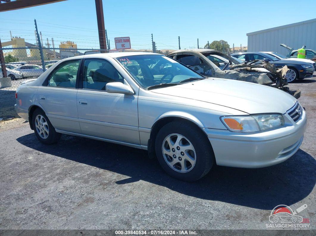 4T1BG22K51U058724 2001 TOYOTA CAMRY photo no. 10